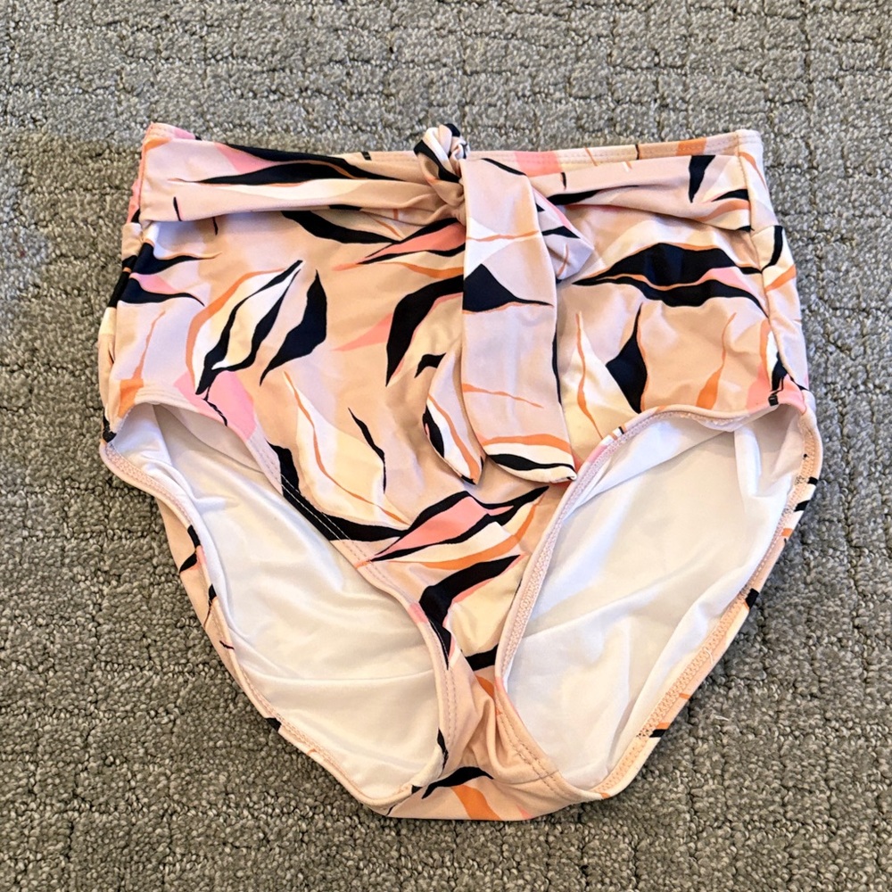 Janela bay woman’s swimsuit